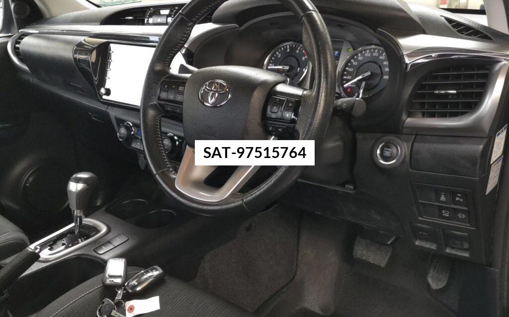 Toyota HILUX 2024 8893156-2