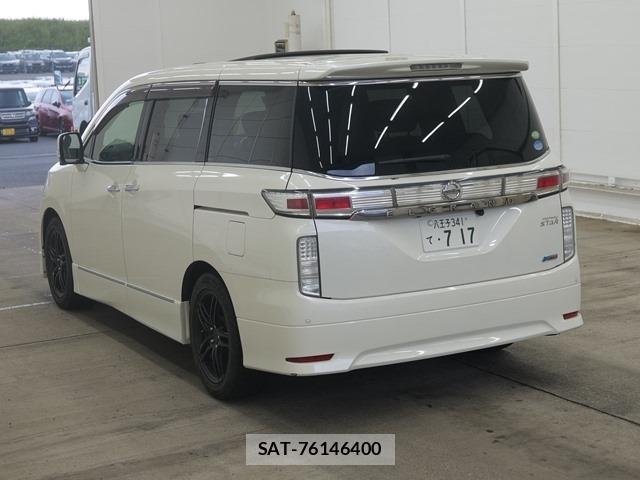 Nissan ELGRAND 2011 8761726-1