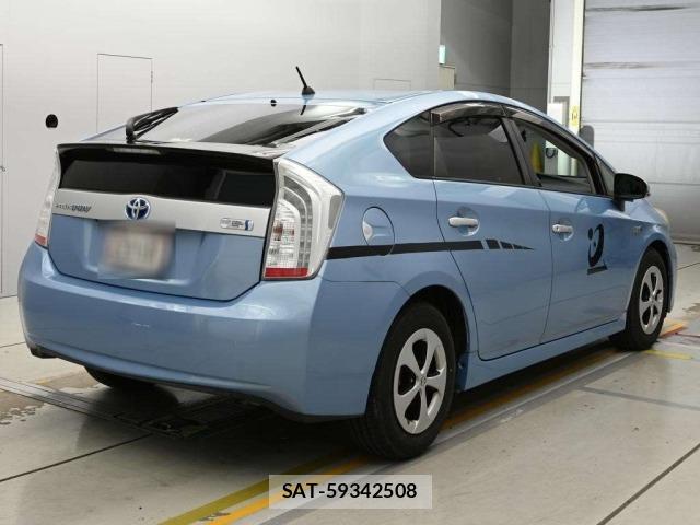 Toyota PRIUS PHV 2013 8825380-1