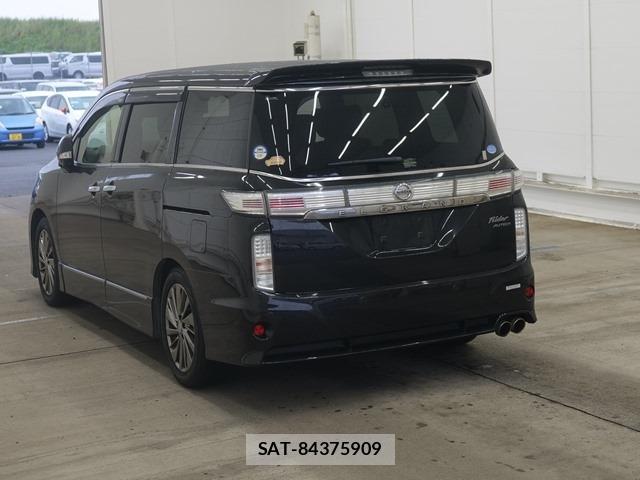 Nissan ELGRAND 2019 8838431-1