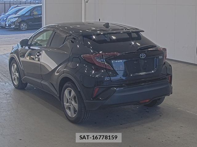 Toyota C-HR 2018 8868268-1
