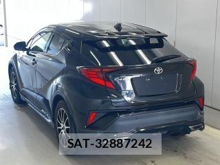 Toyota C-HR 2019 8893170-1