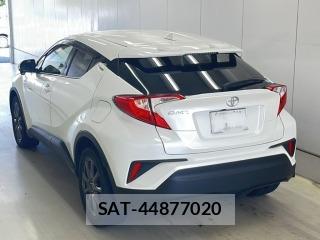 Toyota C-HR 2017 8893171-1