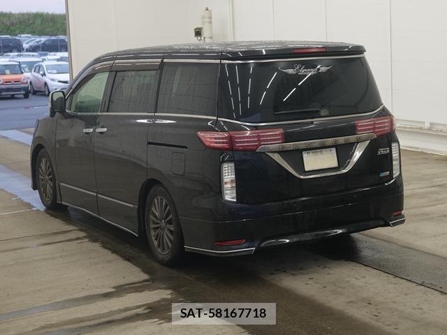 Nissan ELGRAND 2012 8888784-1