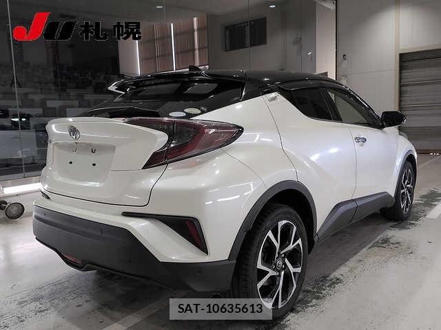 Toyota C-HR 2018 8893189-1