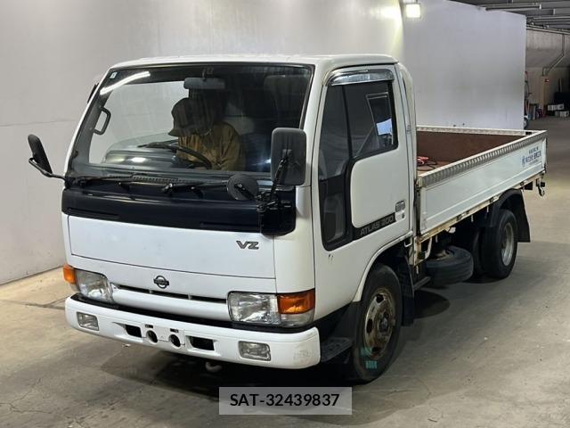 Nissan ATLAS 1992 8800591-0