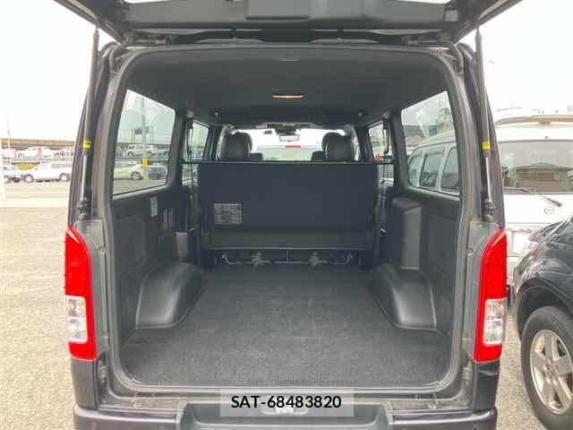 Toyota HIACE VAN 2022 8698168-10