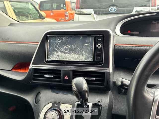 Toyota SIENTA 2016 8902906-6