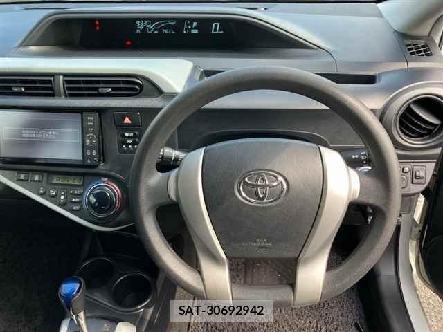 Toyota AQUA 2014 8705885-3