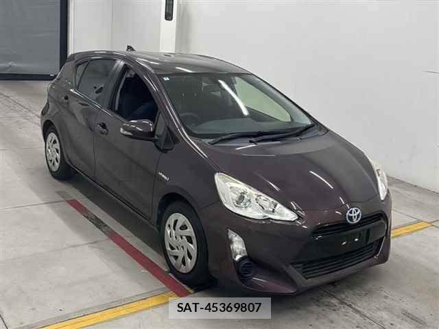 Toyota AQUA 2016 8705886-0