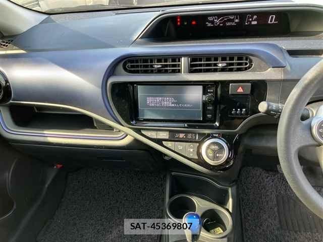 Toyota AQUA 2016 8705886-6