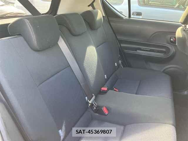 Toyota AQUA 2016 8705886-8