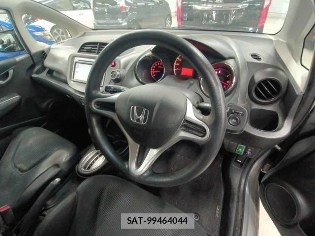 Honda FIT 2011 8809720-9