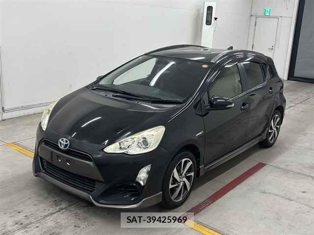 Toyota AQUA 2015 8705887-4