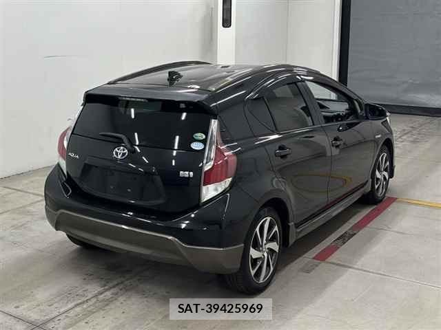 Toyota AQUA 2015 8705887-5