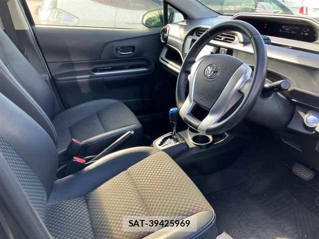 Toyota AQUA 2015 8705887-7