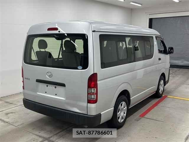 Toyota HIACE WAGON 2019 8915661-5
