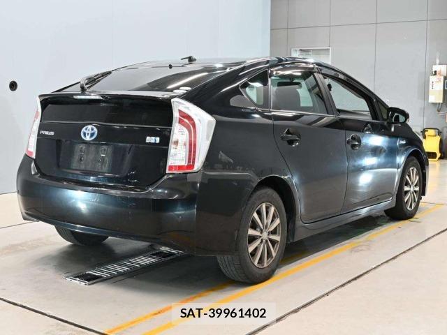 Toyota PRIUS 2015 8691670-1