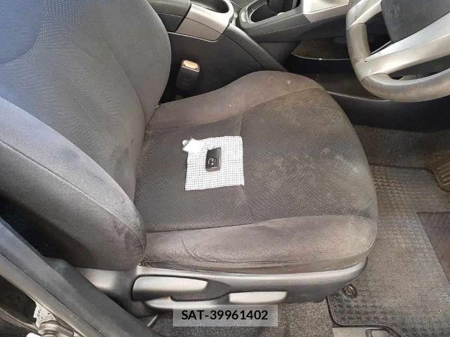 Toyota PRIUS 2015 8691670-10