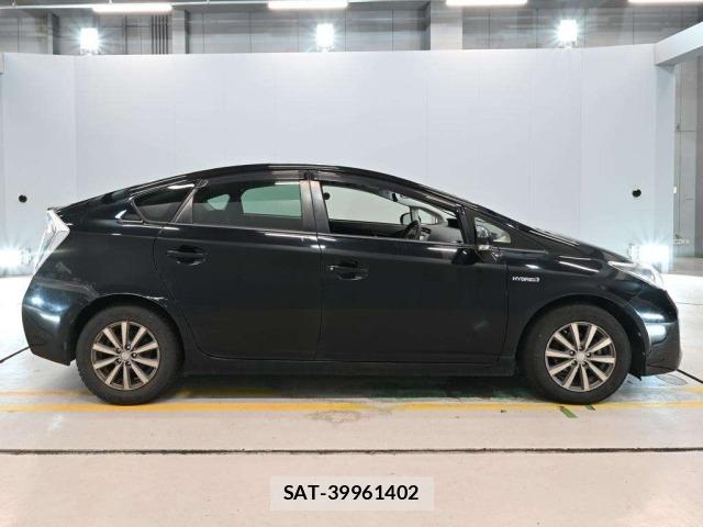 Toyota PRIUS 2015 8691670-3
