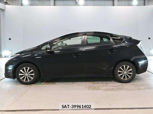 Toyota PRIUS 2015 8691670-4
