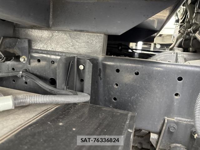 Mitsubishi CANTER 2017 8952816-17
