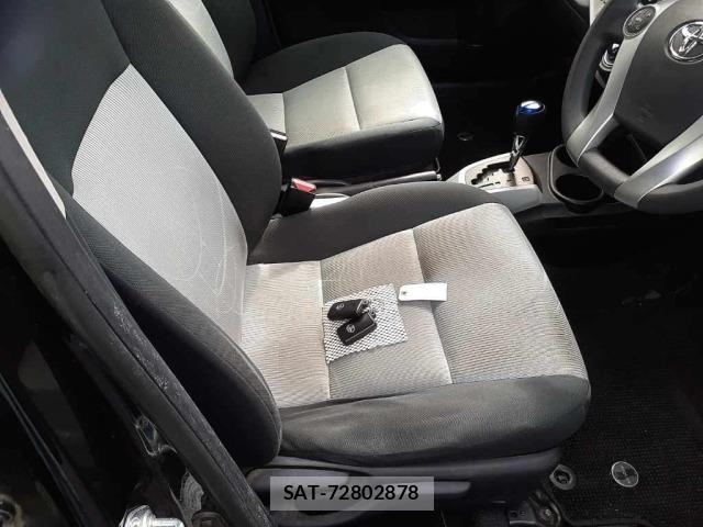Toyota AQUA 2013 8862361-10