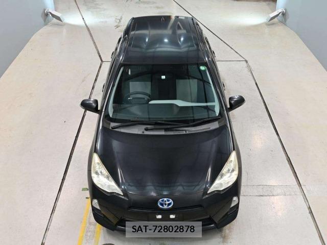 Toyota AQUA 2013 8862361-7