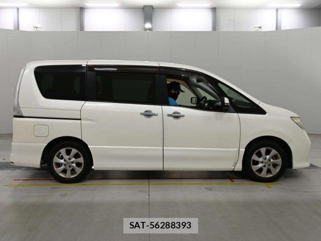 Nissan SERENA 2012 8773312-3