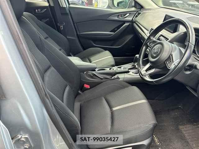 Mazda AXELA 2017 8699096-7