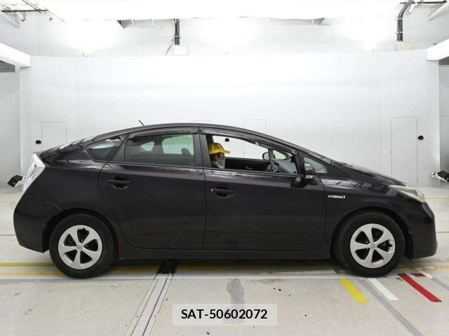 Toyota PRIUS 2012 8911438-3