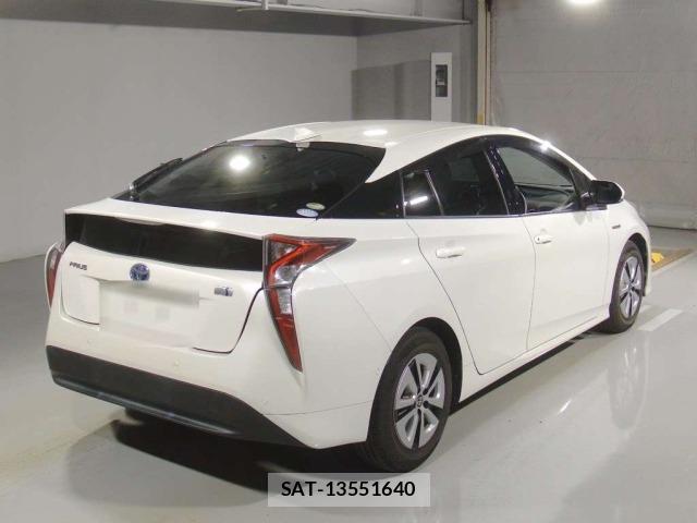 Toyota PRIUS 2015 8911351-1