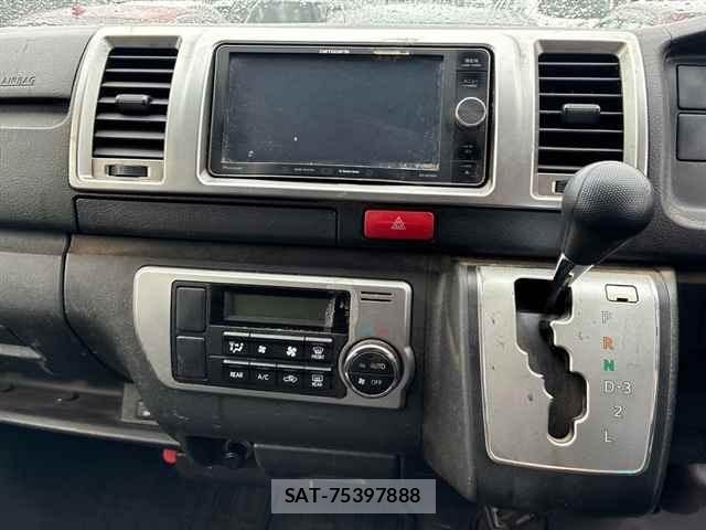 Toyota HIACE VAN 2014 8910190-6