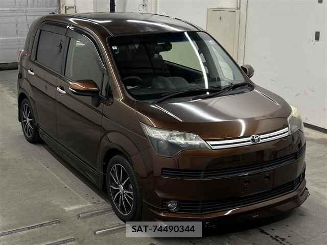 Toyota SPADE 2016 8853420-0