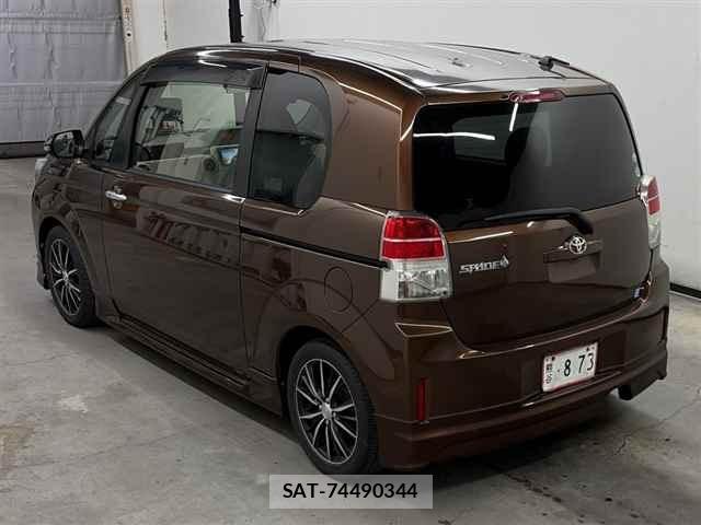 Toyota SPADE 2016 8853420-1