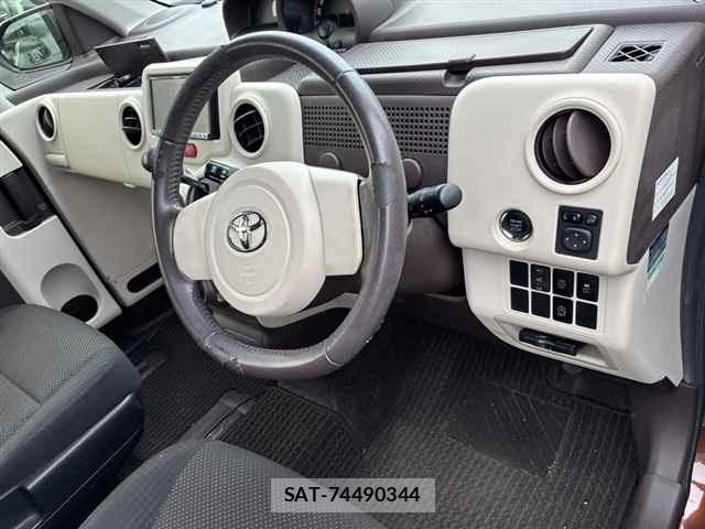 Toyota SPADE 2016 8853420-3