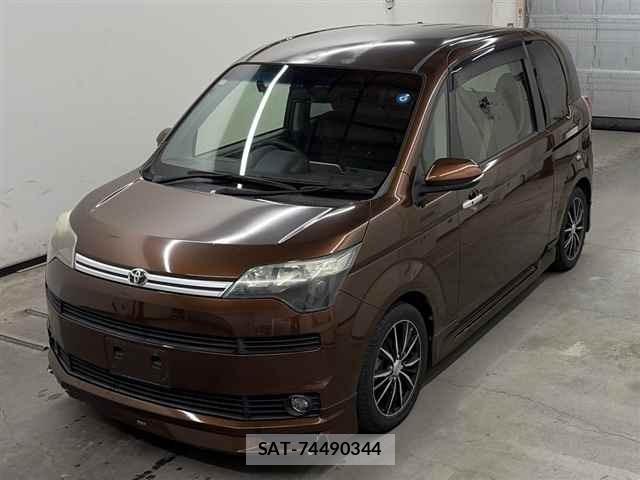 Toyota SPADE 2016 8853420-4