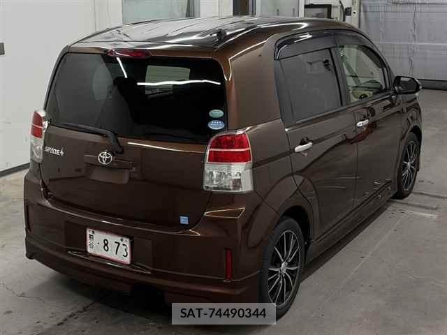 Toyota SPADE 2016 8853420-5