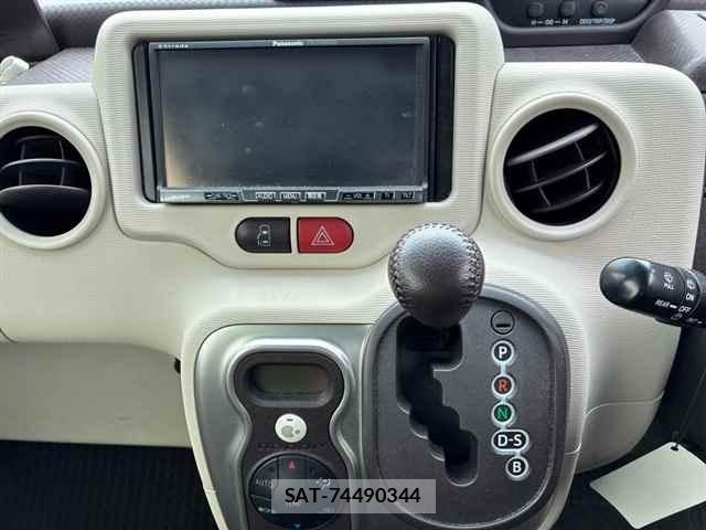 Toyota SPADE 2016 8853420-6