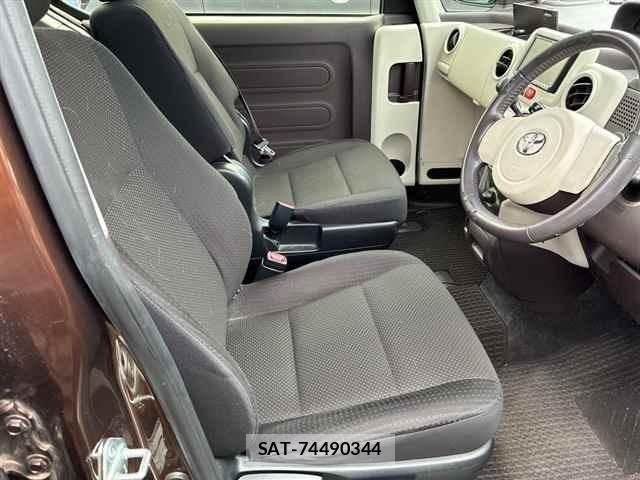 Toyota SPADE 2016 8853420-7