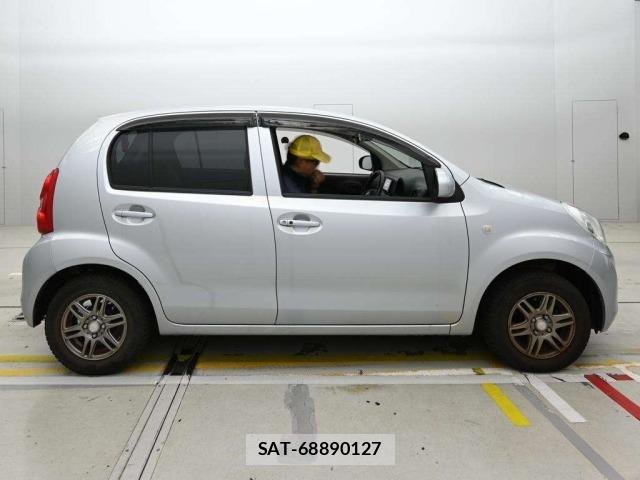 Toyota PASSO 2013 8683296-3