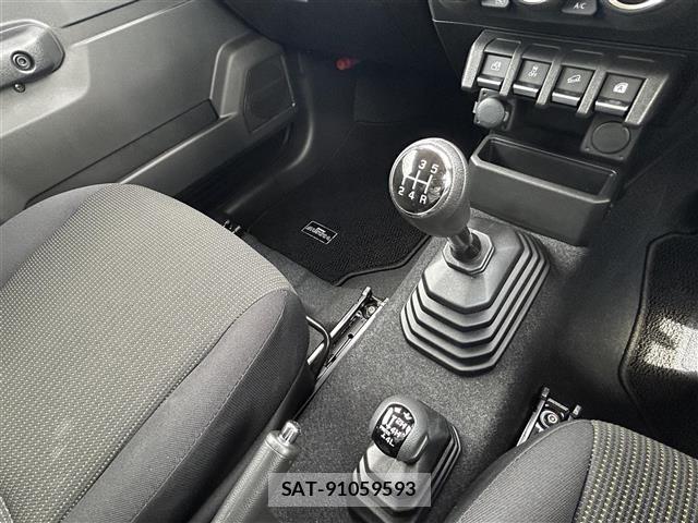 Suzuki JIMNY SIERRA 2024 8700209-16