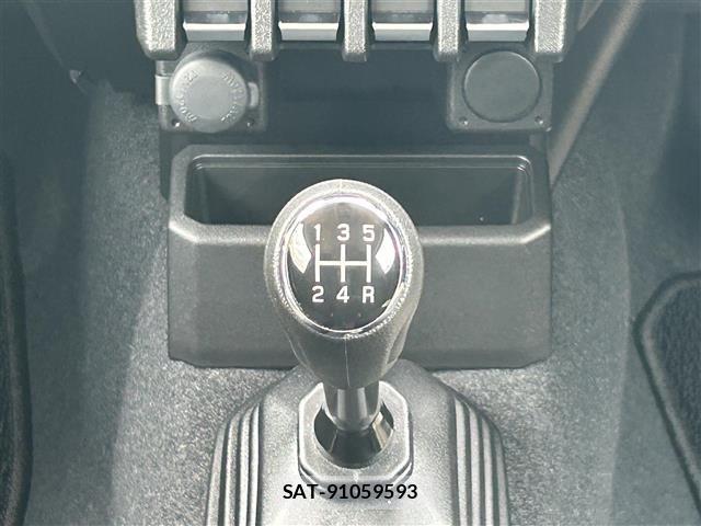Suzuki JIMNY SIERRA 2024 8700209-17