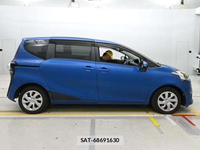 Toyota SIENTA 2016 8903043-3
