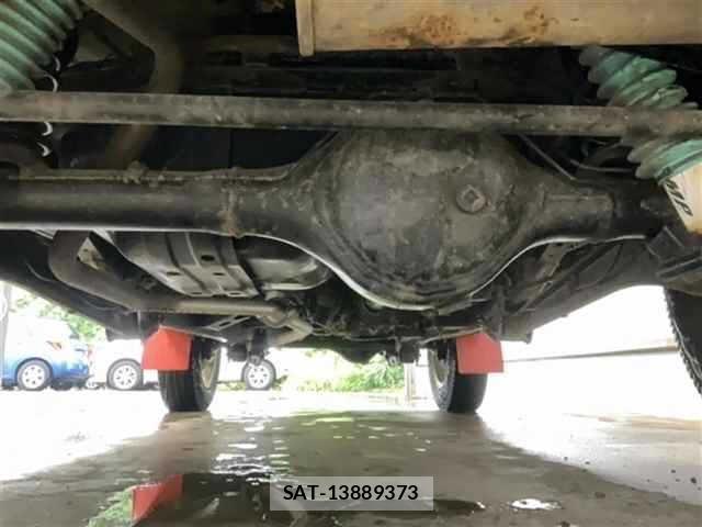 Suzuki JIMNY 2004 8748437-4