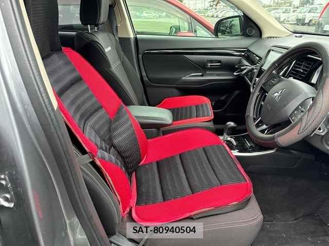 Mitsubishi OUTLANDER 2020 8694032-7