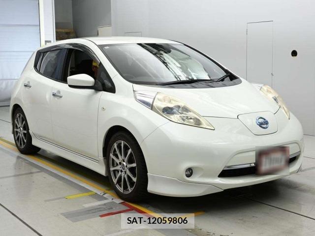 Nissan LEAF 2016 8928469-5
