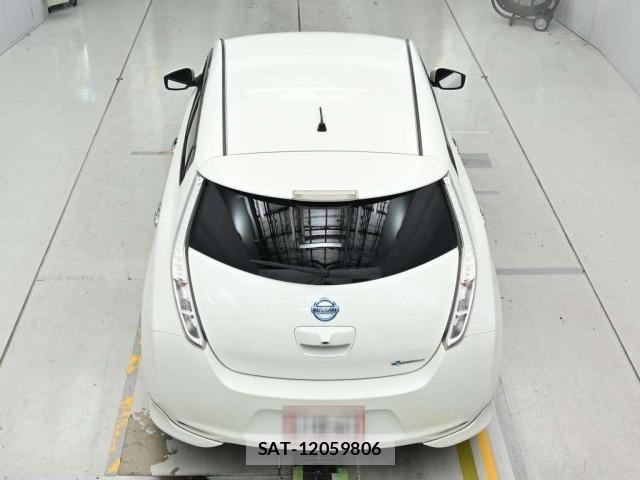 Nissan LEAF 2016 8928469-8