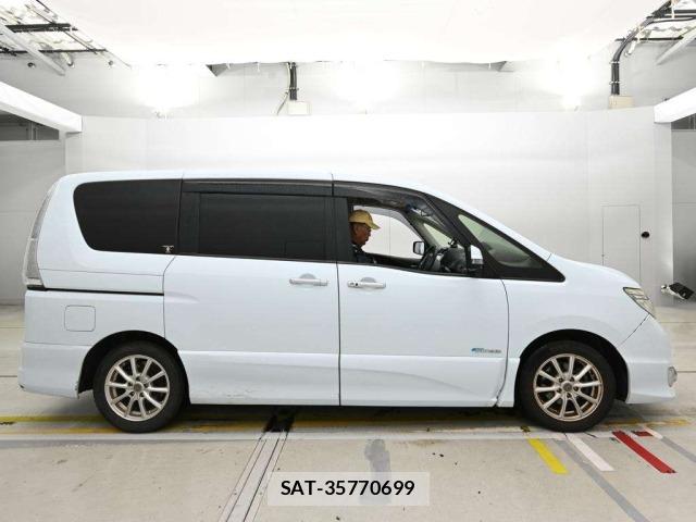 Nissan SERENA 2016 8773410-3