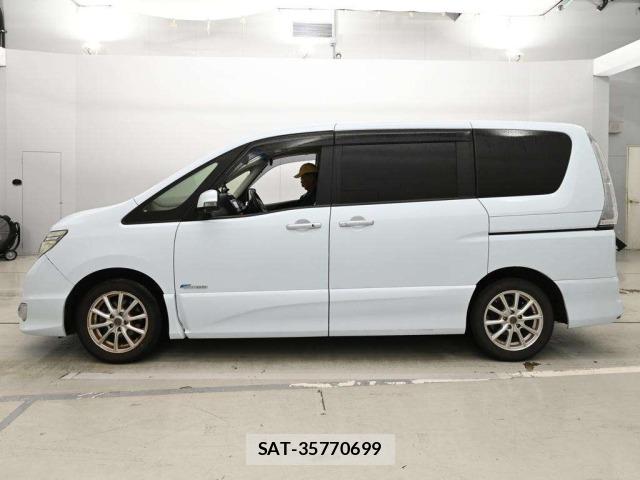 Nissan SERENA 2016 8773410-4